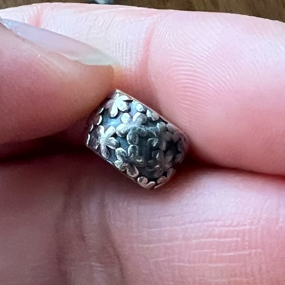 Retired Pandora Flowers Safety Clip Stopper Charm Sterling Silver 925 EUC - Picture 2 of 10